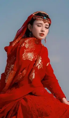 古装剧中,一袭红衣,可霸气可妩媚,红装妖艳,把这两者同时驾驭的