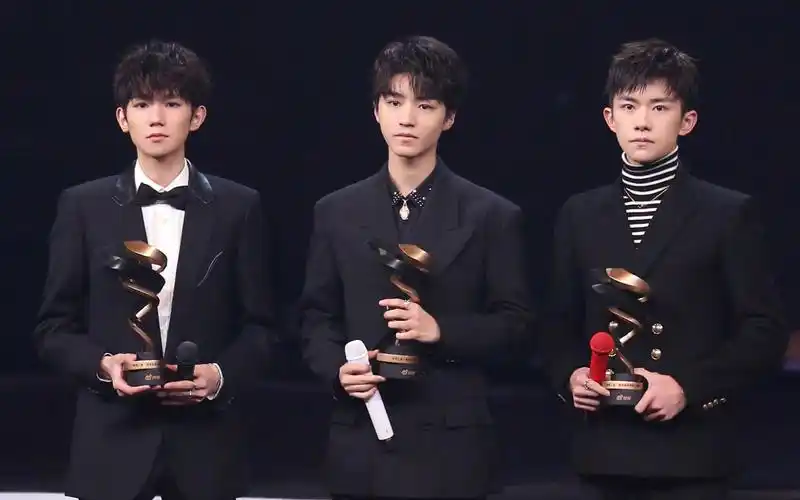 tfboys 2018微博之夜 喜欢你 录屏