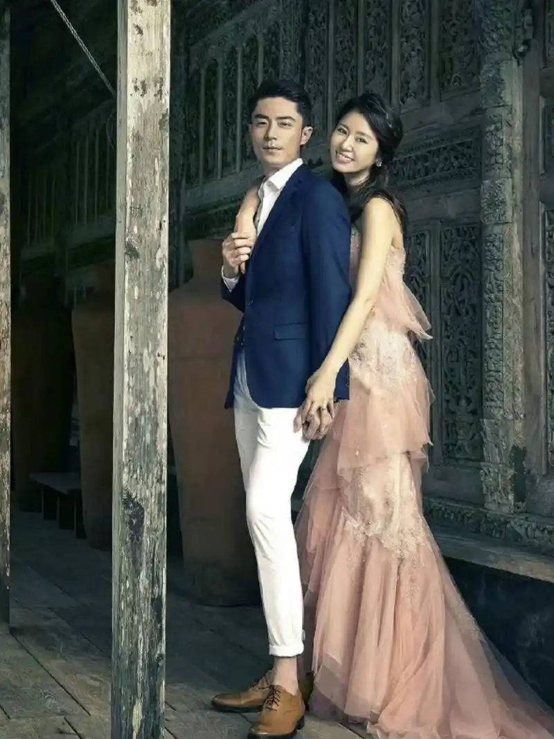 挑战发100组明星婚纱照|第九组霍建华林心如 霍建华和林心如的这组