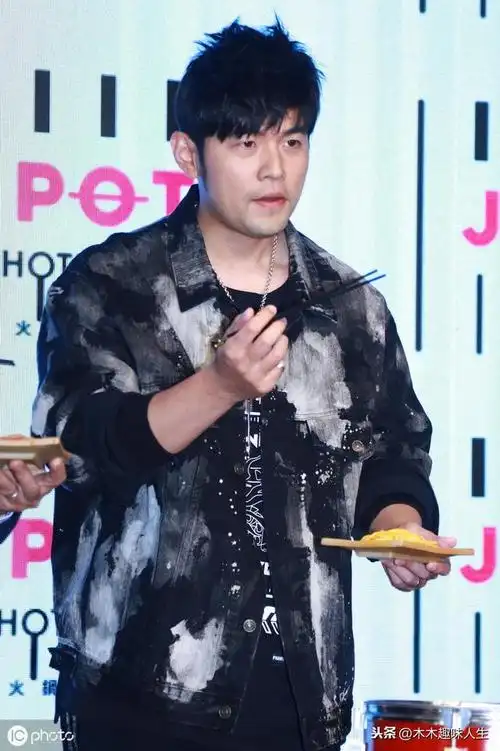 周杰伦一组图片