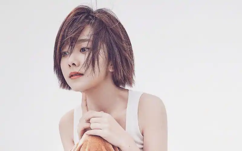 谭松韵最新高清时尚写真大片桌面壁纸图片