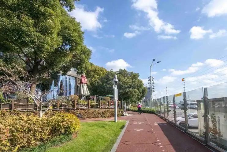 北外滩滨江绿地