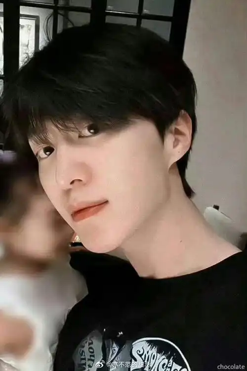 day16分享丞丞最可爱瞬间  范丞丞出现的每一个瞬间都是最可爱的