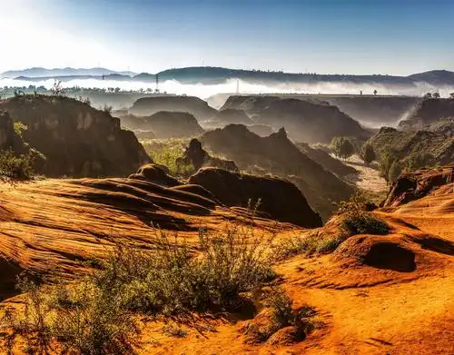 行走在黄土高坡