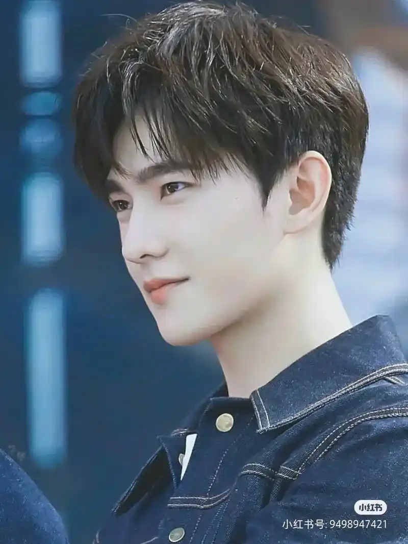 爱上不同年龄段的杨洋～#杨洋 爱上不同年龄段的杨洋～始于颜值 - 抖