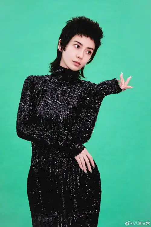 angelababy短发杂志大片    #angelababy中性刺猬头