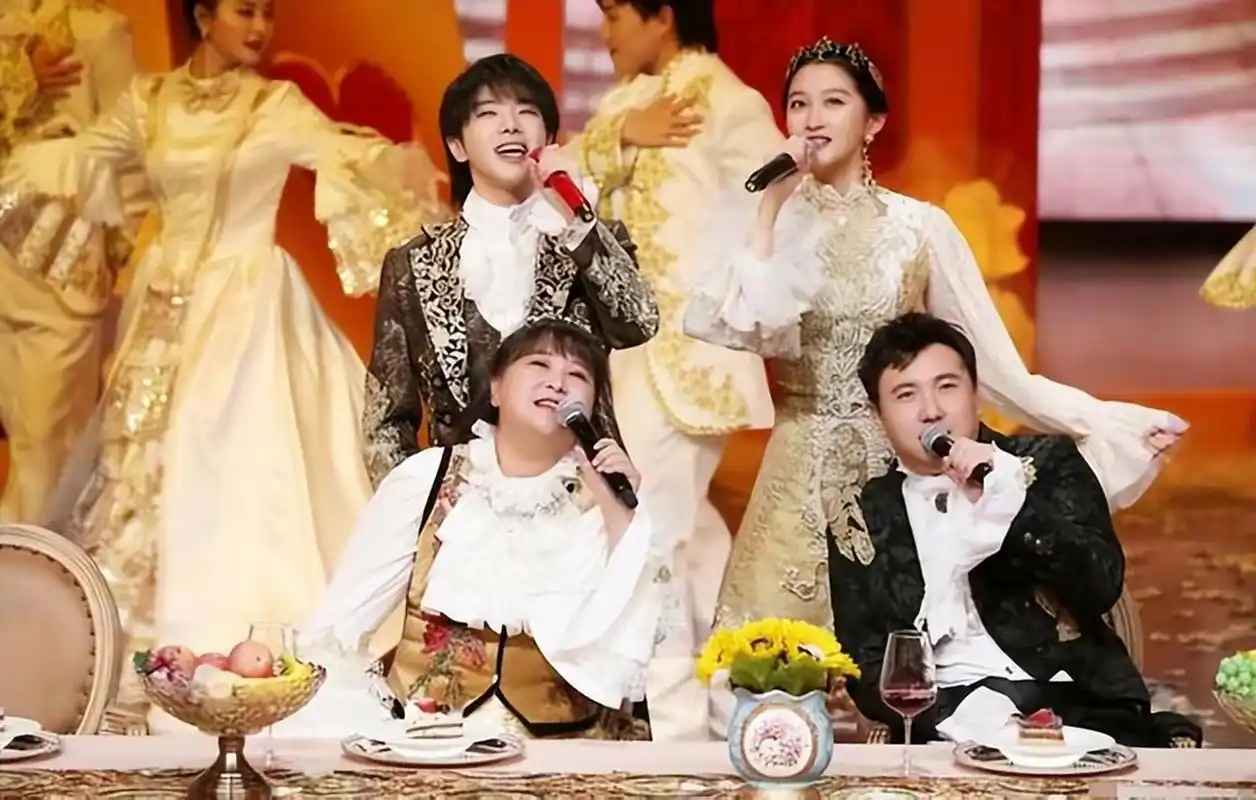 大人气综艺节目《王牌对王牌》是由沈腾,贾玲,华晨宇,关晓彤,宋亚轩