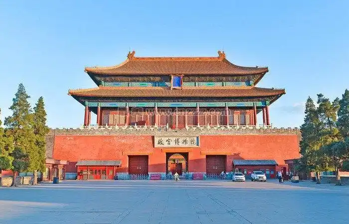 从北京故宫博物院出口出来怎么坐车故宫博物院出口有几路公交