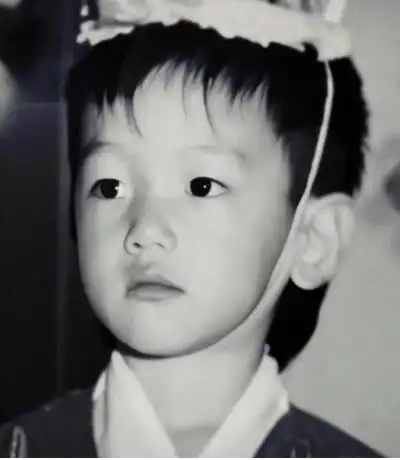 边伯贤/这是一波非常高清 非常全的伯贤小时候的照片(婴儿 童年时期)