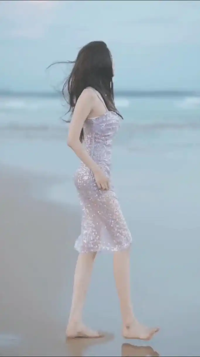 李一桐 桐麻好肥美丰腴啊 这美臀爱了爱了[色][色] 谁能拥有也太幸福