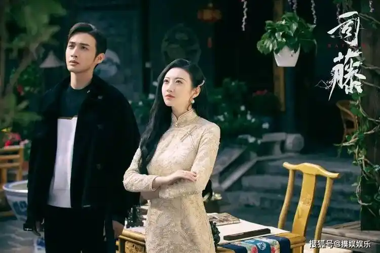 网传张彬彬隐婚生子,妻子是圈内人,其父母抱孙子乱逛_后续_资源_事情