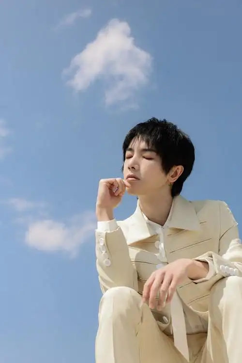 华晨宇天台春日大片