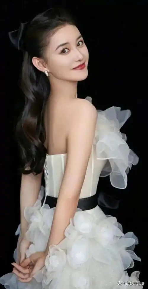 明星蒋依依高清美图