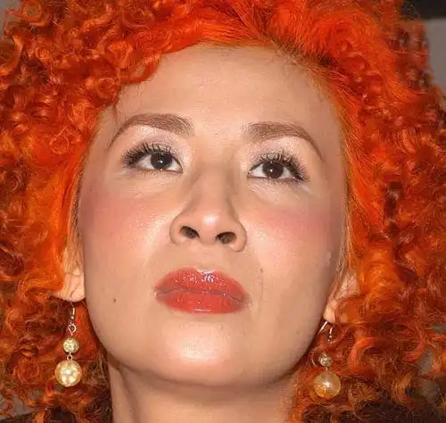 唐嫣一秒变路人(组图) 赵丽颖吻戏床片段大全 赵丽颖整容前后照片