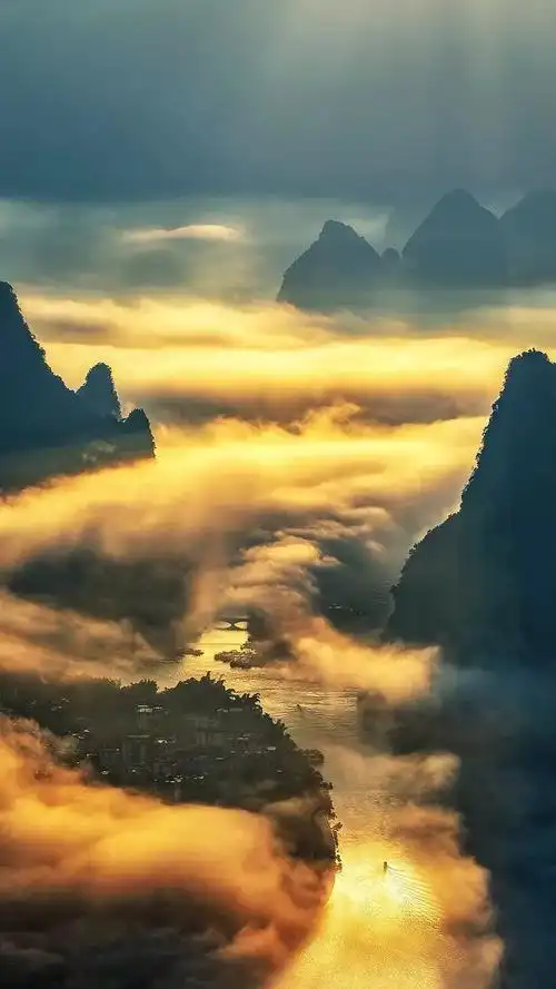 山清水秀,江山秀美,感受自然风光,金色阳光,金色云雾