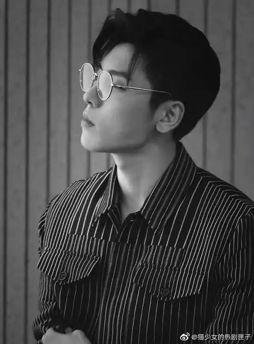 建议王子异眼镜半永久