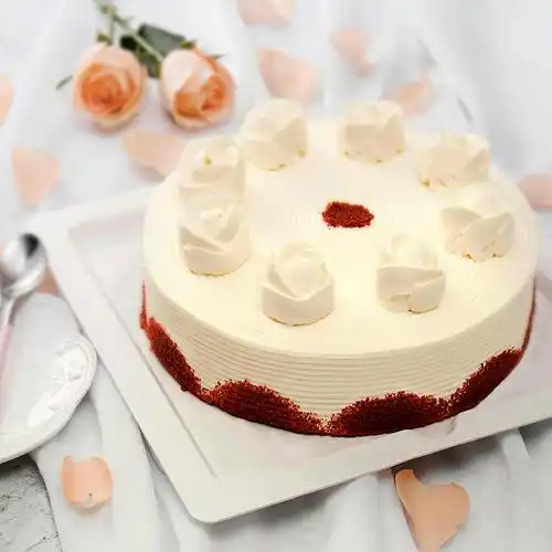 蔓越莓红丝绒奶油生日宴会蛋糕(2磅)