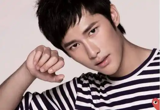 朱梓骁实力与偶像并存的演员,沉寂多年现在爆火,用踏实书写传奇