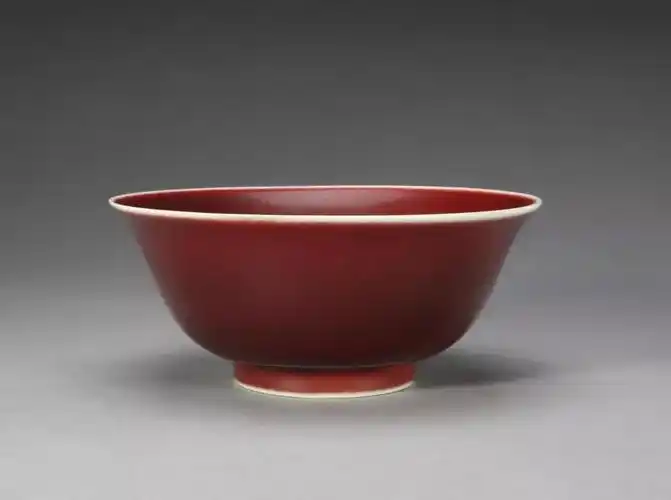 明宣德 景德镇窑鲜红釉碗 故宫博物院藏