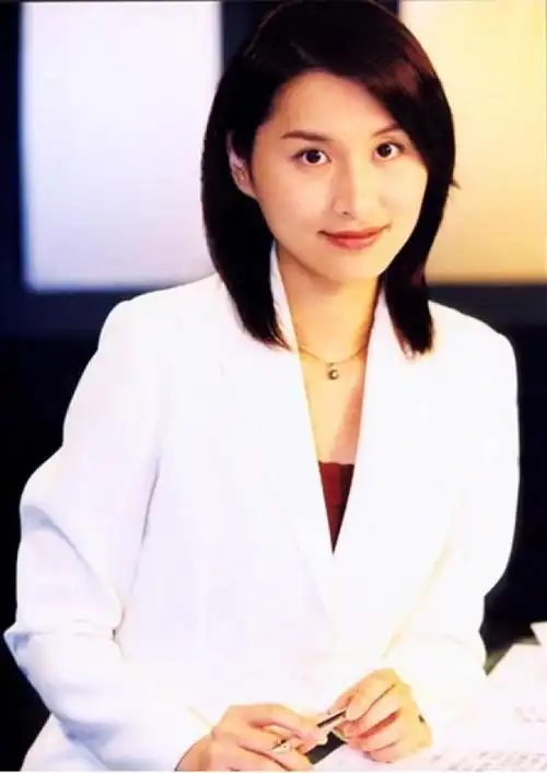 何炅女友亲密照曝光 两人十年前就相识相知