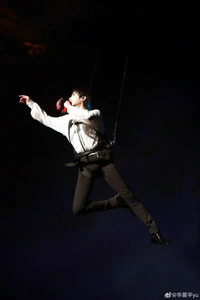 号外:华晨宇2019火星演唱会深圳场官宣!