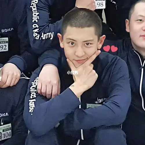 寸头灿烈太可爱啦