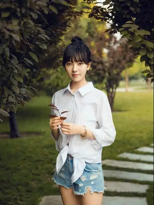 最美魔仙小蓝雨婷儿清纯靓丽的00后女神