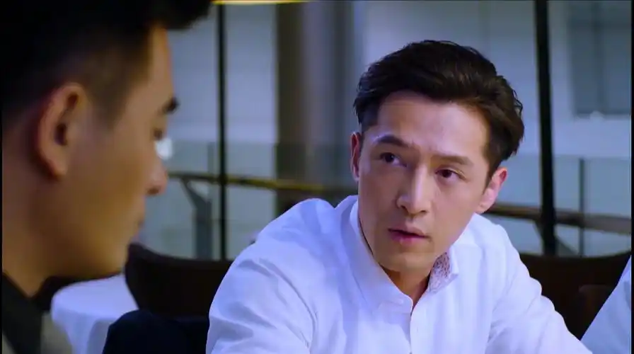 猎场:郑秋冬说就会面试,真不是盖的,连看监控的老总都坐不住了