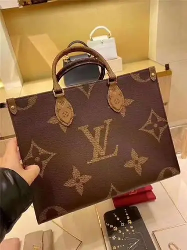 哪里有高仿的路易威登衣服买,杭州高仿lv,gucci最好的店在哪呀,请-时