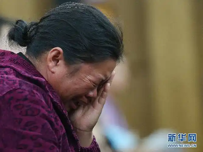 法庭上,公诉机关针对指控的犯罪事实,出示了被告人供述,证人证言,书证