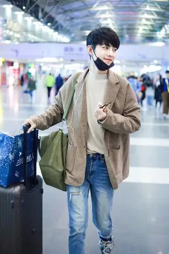 180403大阪北京肖战机场