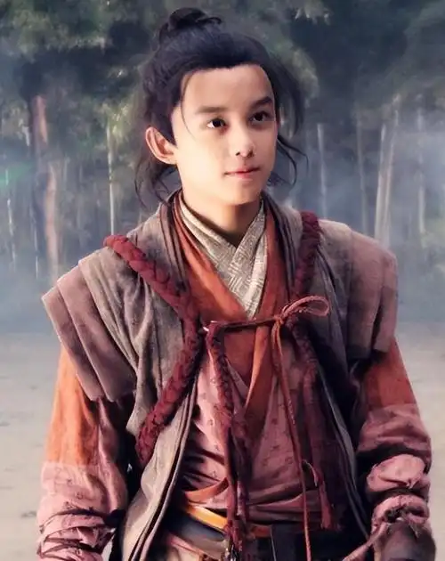 吴磊:海报被撤,直播被叫停,当红演员走到这一步,究竟是谁的错