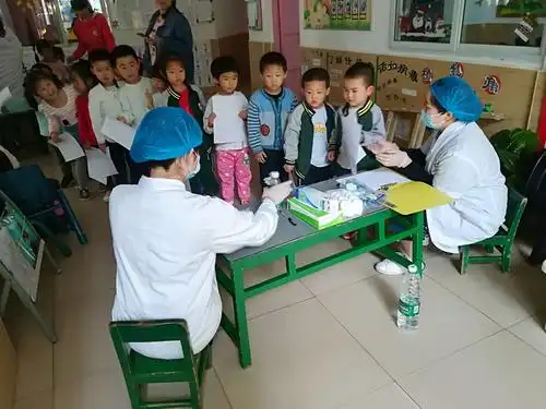 我勇敢,福娃娃幼儿园健康体检