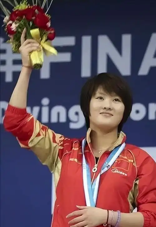 回顾:她3岁被弃,20岁斩获22个世界冠军,母亲后悔想认亲,结果如何?