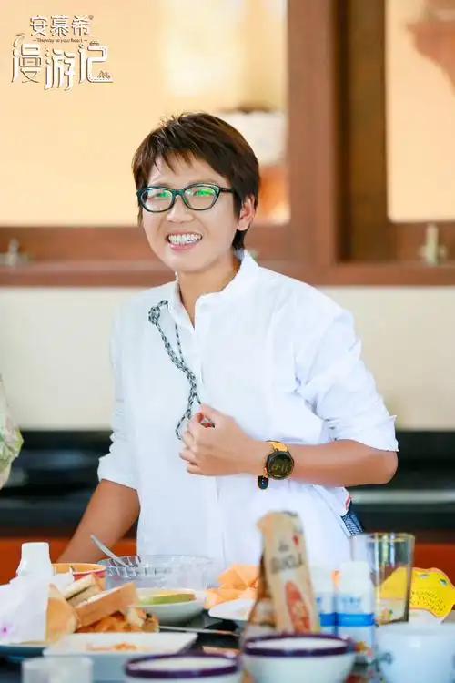 个新的嘉宾,其中一个嘉宾正是钟汉良旁白中的jackie,他的亲妹妹钟秀萍