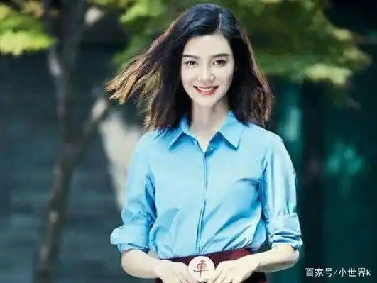 刘涛与车晓同框,网友笑称:一个像村姑!一个像贵妇