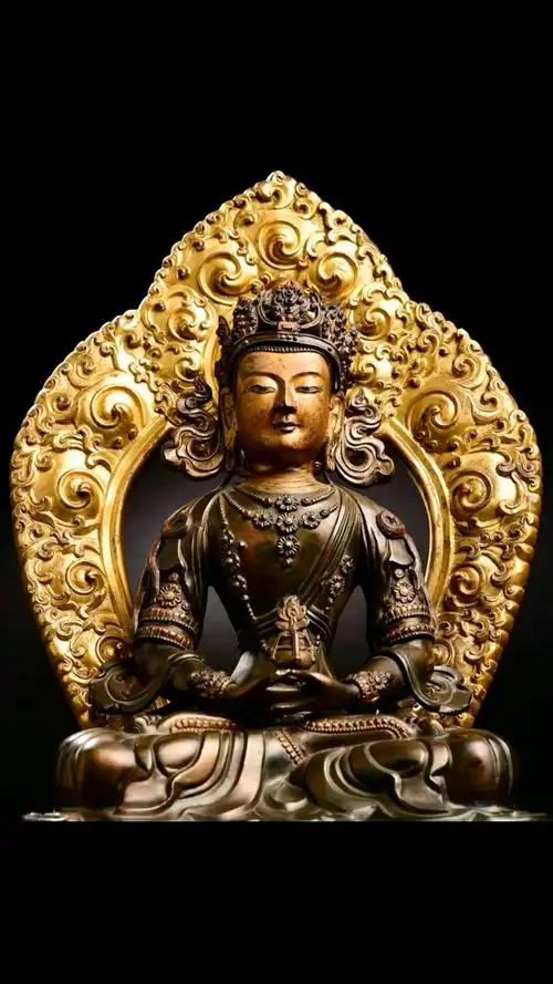 紫金琍玛铜金铜佛像,人们才逐渐认识到在藏传佛教造像中有一种独特的