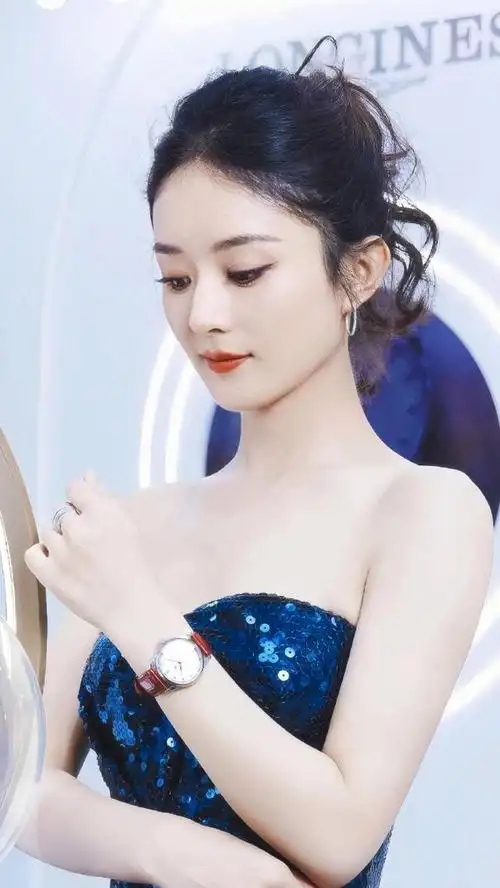 赵丽颖最近参加活动的生图曝光,展现出了她令人窒息的魅力!