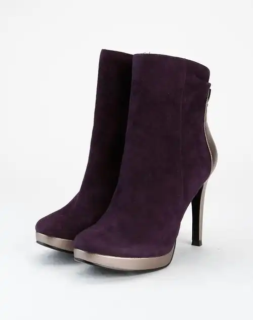 紫黑色拉链时尚高跟短靴