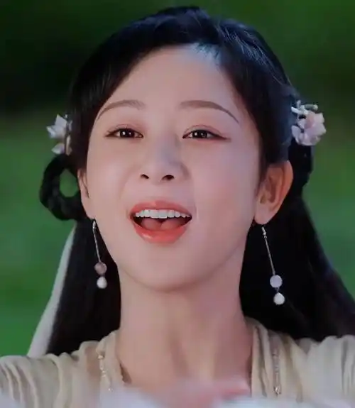 整牙不是病丑起来才要命 盘点杨紫,高圆圆,杨幂……整牙女星_牙齿