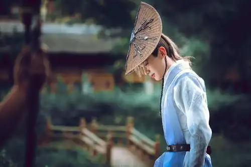 十大古装男神朱一龙只能排第四王一博第二第一非他莫属的他