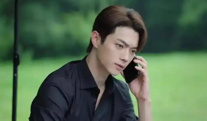 《承欢记》年薪100万的姚志明,为什么活成了寡家寡人?