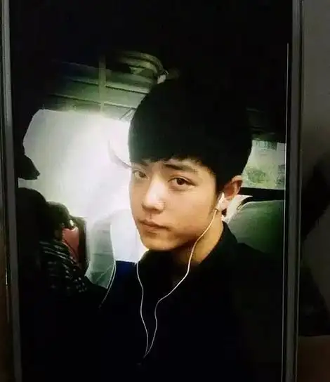 肖战的脸怎么瘦下来的 和之前实在是差别太大