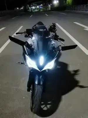 机车 #夜骑 #安全拍摄请勿模仿 #骑帅不骑快 #城市的夜晚