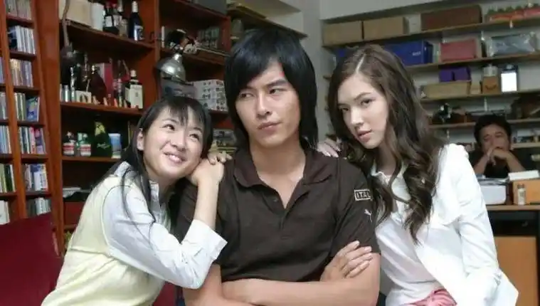 被遗忘的"台湾第一神颜",40岁又火成了顶流