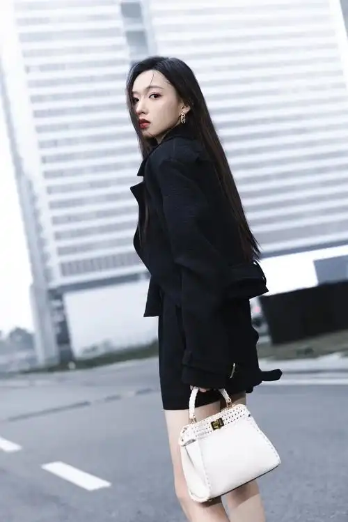 程潇 成都芬迪.#程潇 上个月成都#芬迪 活动现场#程潇即兴 - 抖音