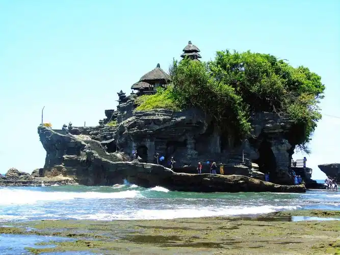 巴厘岛著名景点——海神庙