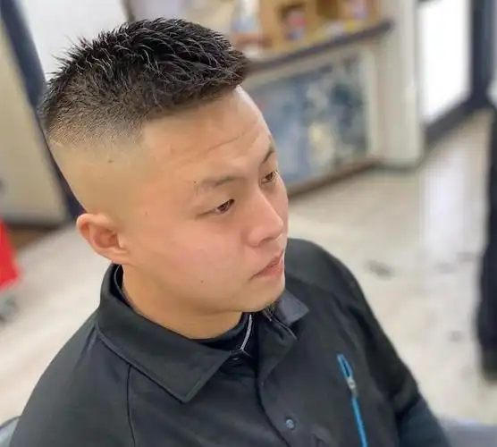 男生想剪寸头平头圆寸和板寸有什么区别应该如何选择呢男生寸头剪多少