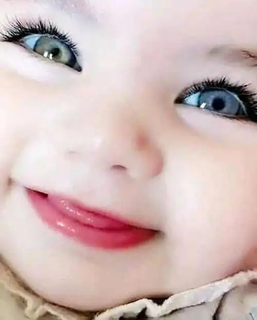 6大眼睛可爱男宝宝图片 大眼睛婴儿图片_微信头像图片大全带帽子可爱