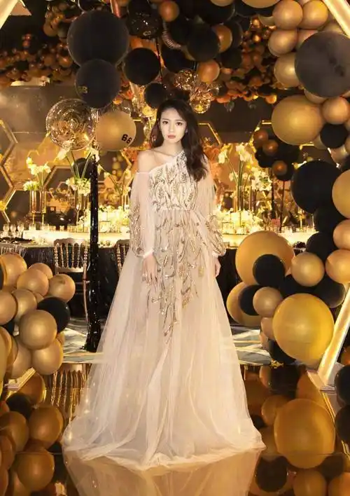 39岁安以轩被"封印"了?